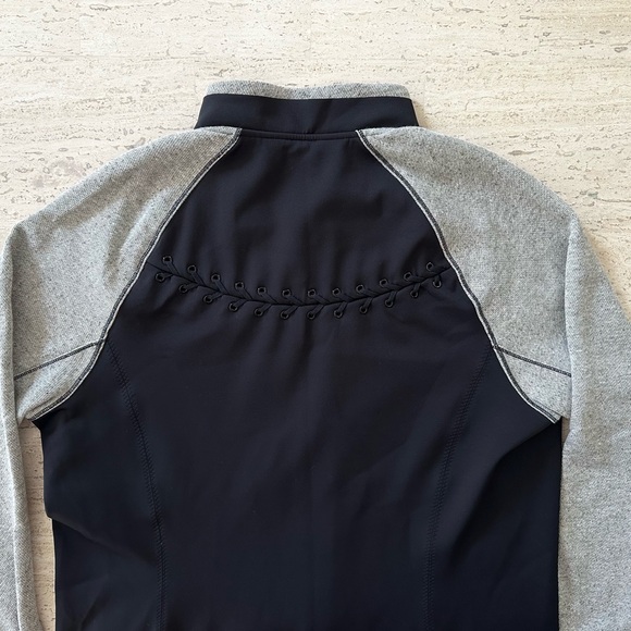 Lululemon Var-City Bomber Jacket | Black / Heathered Black | Size 10 - Picture 7 of 16